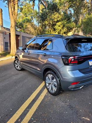 VOLKSWAGEN T-CROSS 1.0 200 TSI TOTAL FLEX COMFORTLINE AUTOMÁTICO VOLKSWAGEN T-CROSS 1.0 200 TSI TOTAL FLEX COMFORTLINE AUTOMÁTICO